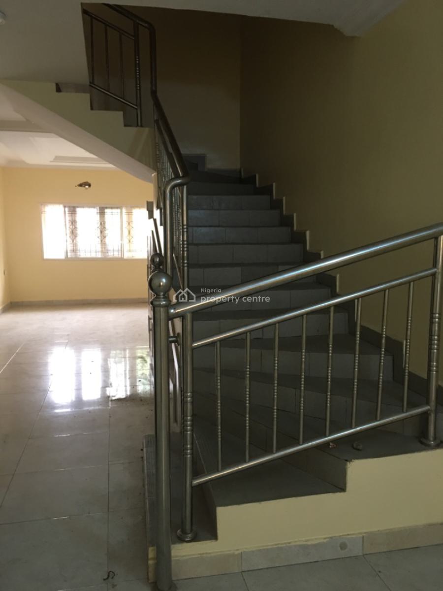 Nice 3-bedroom Terraced Duplex with Bq, Lekki Phase 1, Lekki, Lagos, Terraced Duplex for Rent