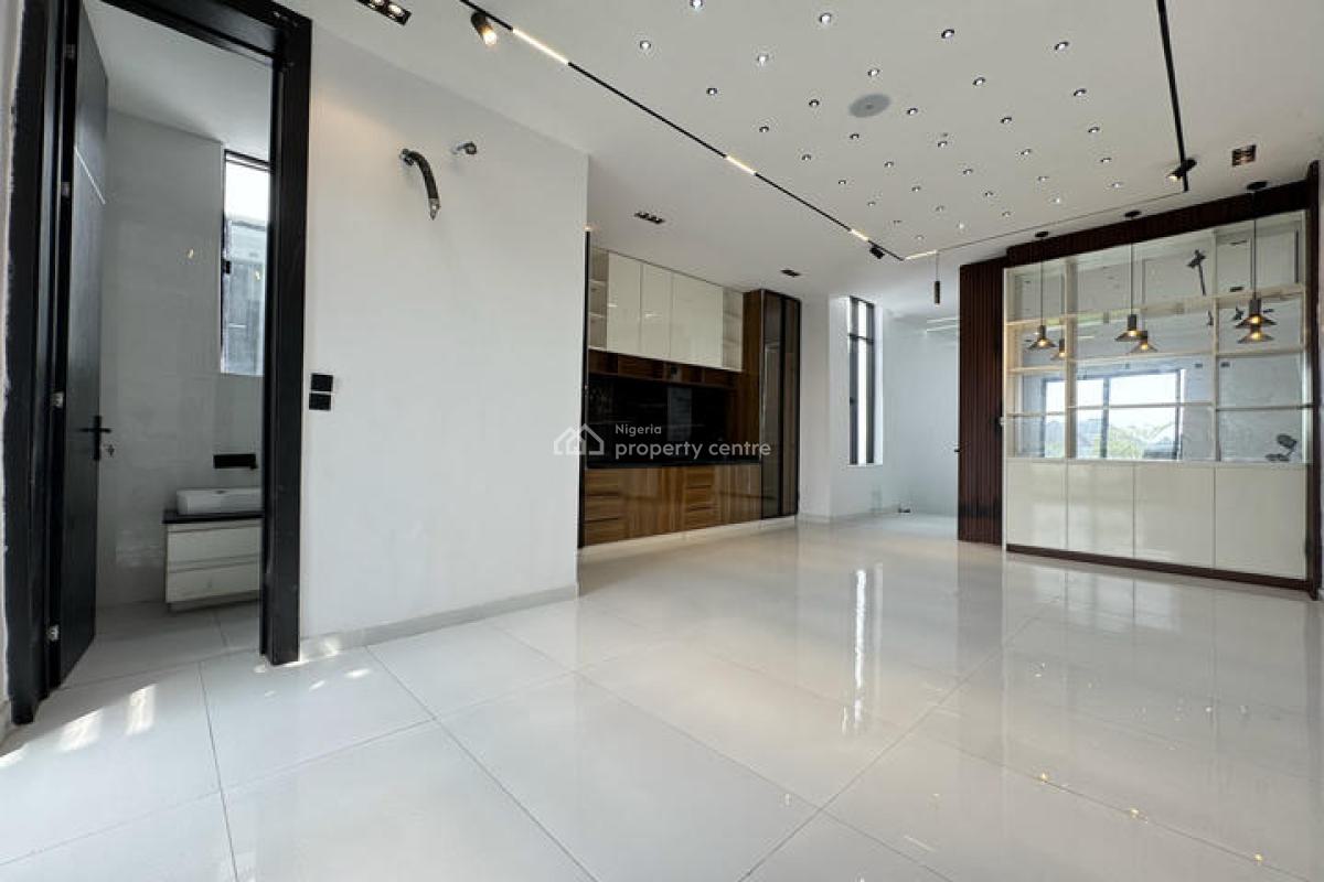 Stunning 5 Bedroom Detached House with Cinema, Swimming Pool and Bq, Chevron, Lekki, Lagos, Detached Duplex for Sale