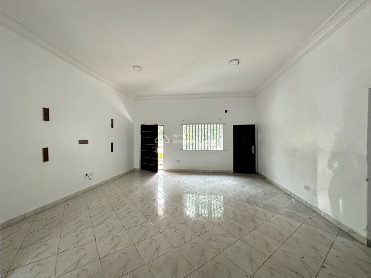 Well Located & Spacious 3 Bedroom Apartment, Eleganza Garden, Lekki, Lagos, Flat / Apartment for Rent
