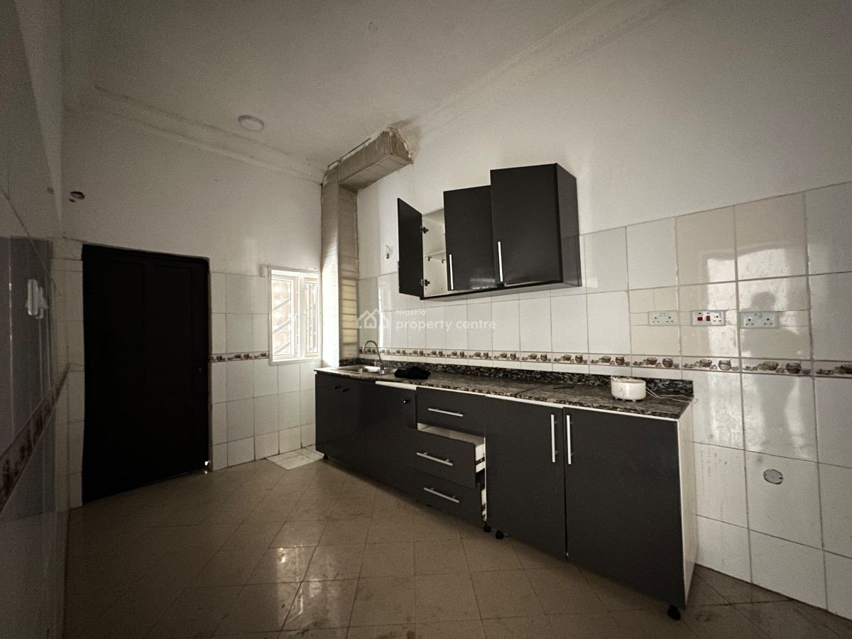 Well Located & Spacious 3 Bedroom Apartment, Eleganza Garden, Lekki, Lagos, Flat / Apartment for Rent