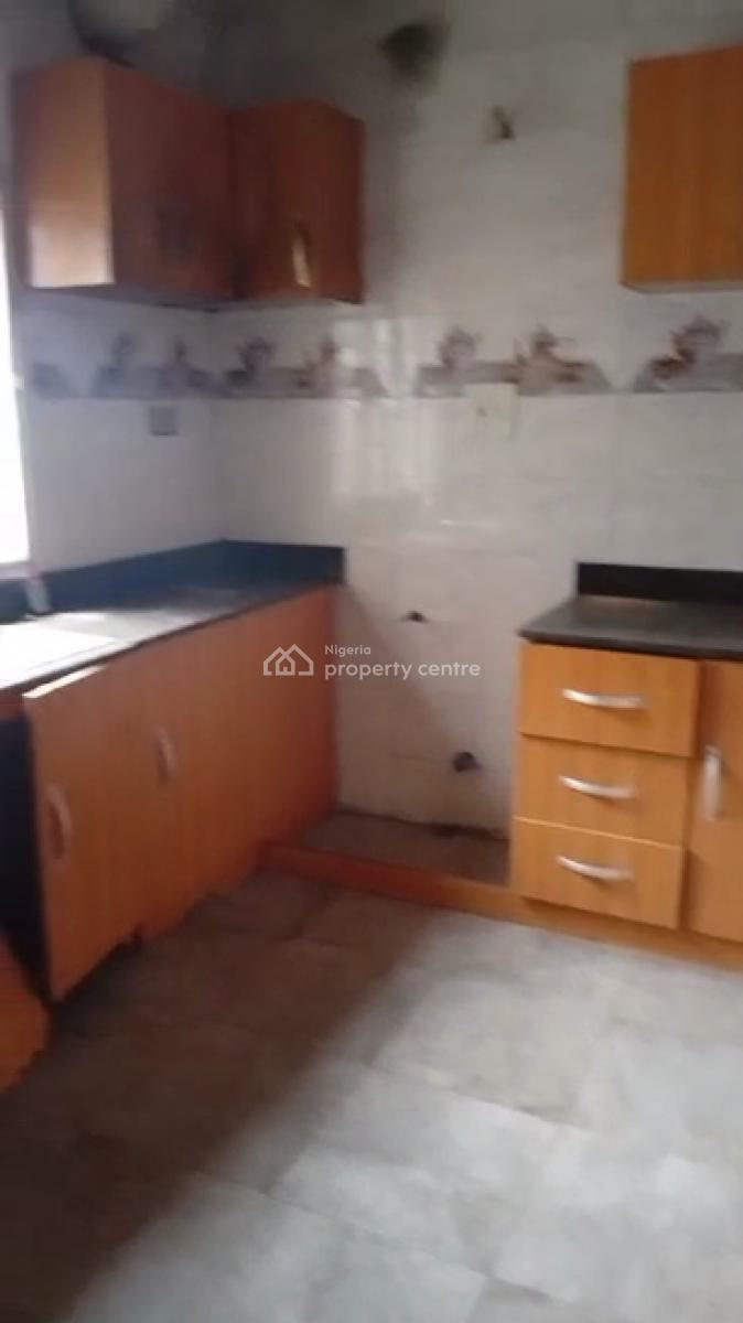 Lovely 3 Bedroom Detached House, Off Mobil Road, Ilaje, Ajah, Lagos, Detached Duplex for Rent