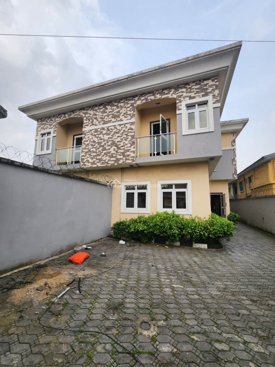 5 Bedroom Semi Detached Duplex with a Bq, Off Ogunlana, Surulere, Lagos, Semi-detached Duplex for Sale