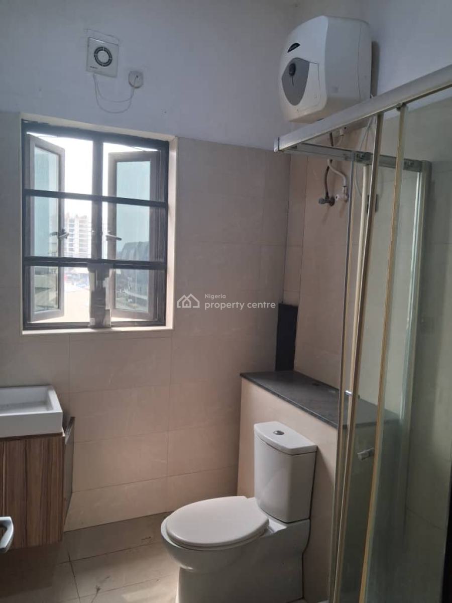 Spacious Well Maintained 2 Bedroom Apartment, Oniru, Victoria Island (vi), Lagos, Flat / Apartment for Rent