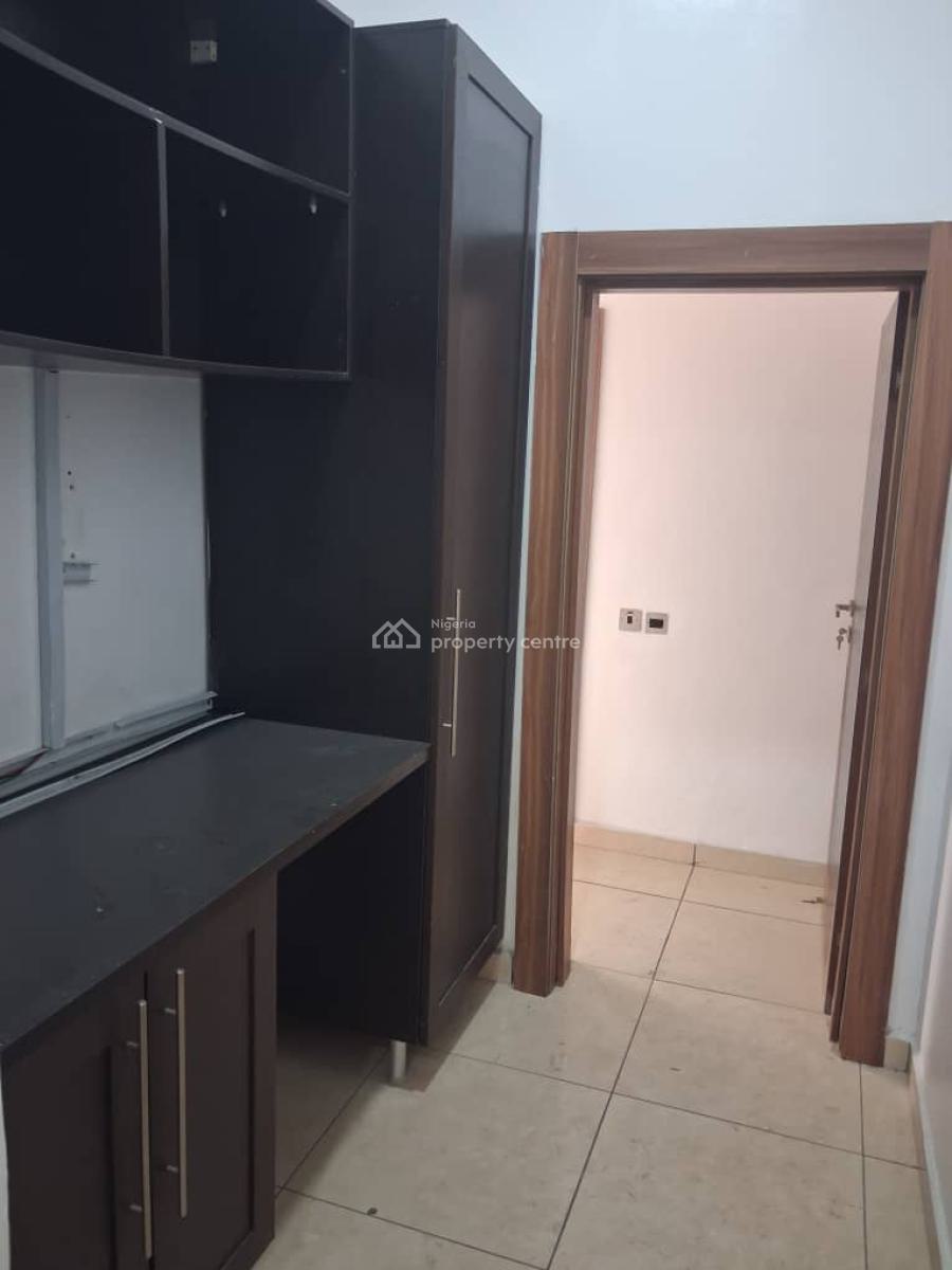 Spacious Well Maintained 2 Bedroom Apartment, Oniru, Victoria Island (vi), Lagos, Flat / Apartment for Rent