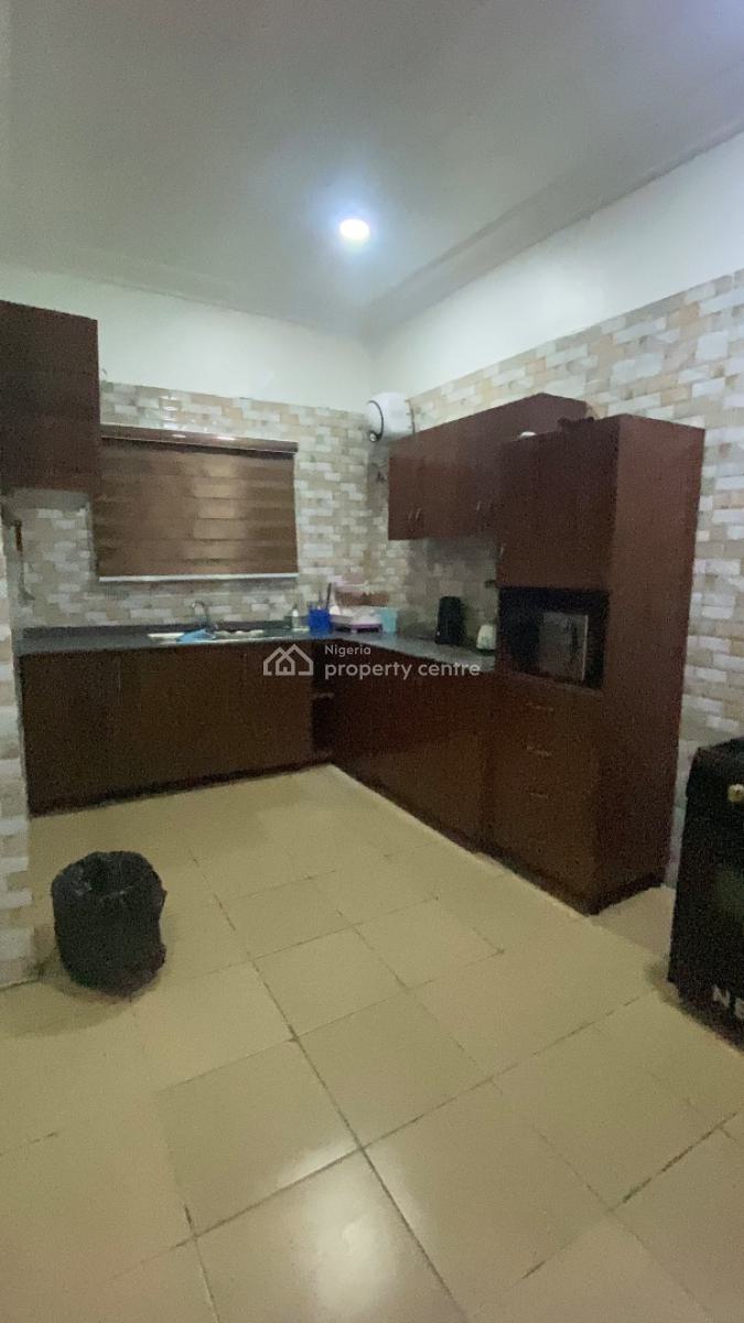 Cozy 2 Bedroom Flat, Gilmore, Jahi, Abuja, Flat / Apartment Short Let