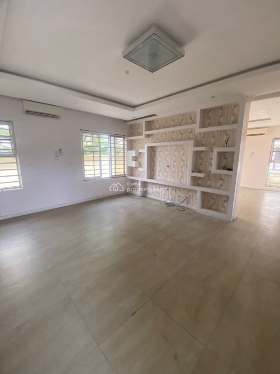 4 Bedroom with Bq, Pinnock Beach Estate, Osapa, Lekki, Lagos, Semi-detached Duplex for Rent