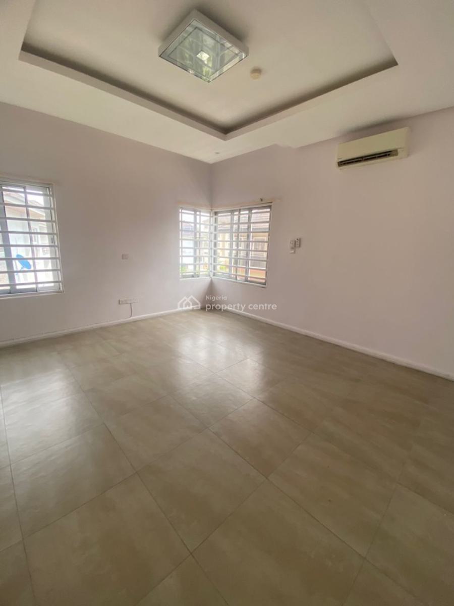 4 Bedroom with Bq, Pinnock Beach Estate, Osapa, Lekki, Lagos, Semi-detached Duplex for Rent