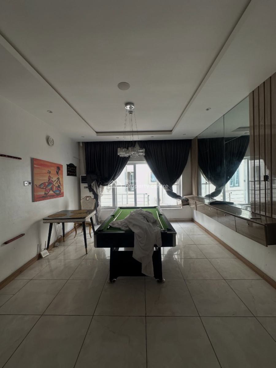 3 Bedroom Apartment with Pool & Ensuite Rooms, Lekki Phase 1, Lekki, Lagos, Flat / Apartment for Rent