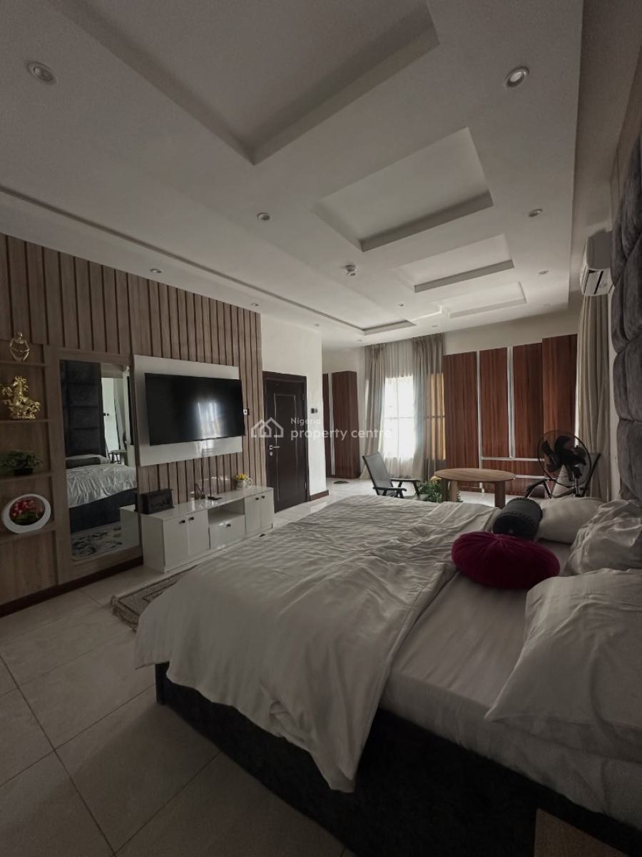 3 Bedroom Apartment with Pool & Ensuite Rooms, Lekki Phase 1, Lekki, Lagos, Flat / Apartment for Rent