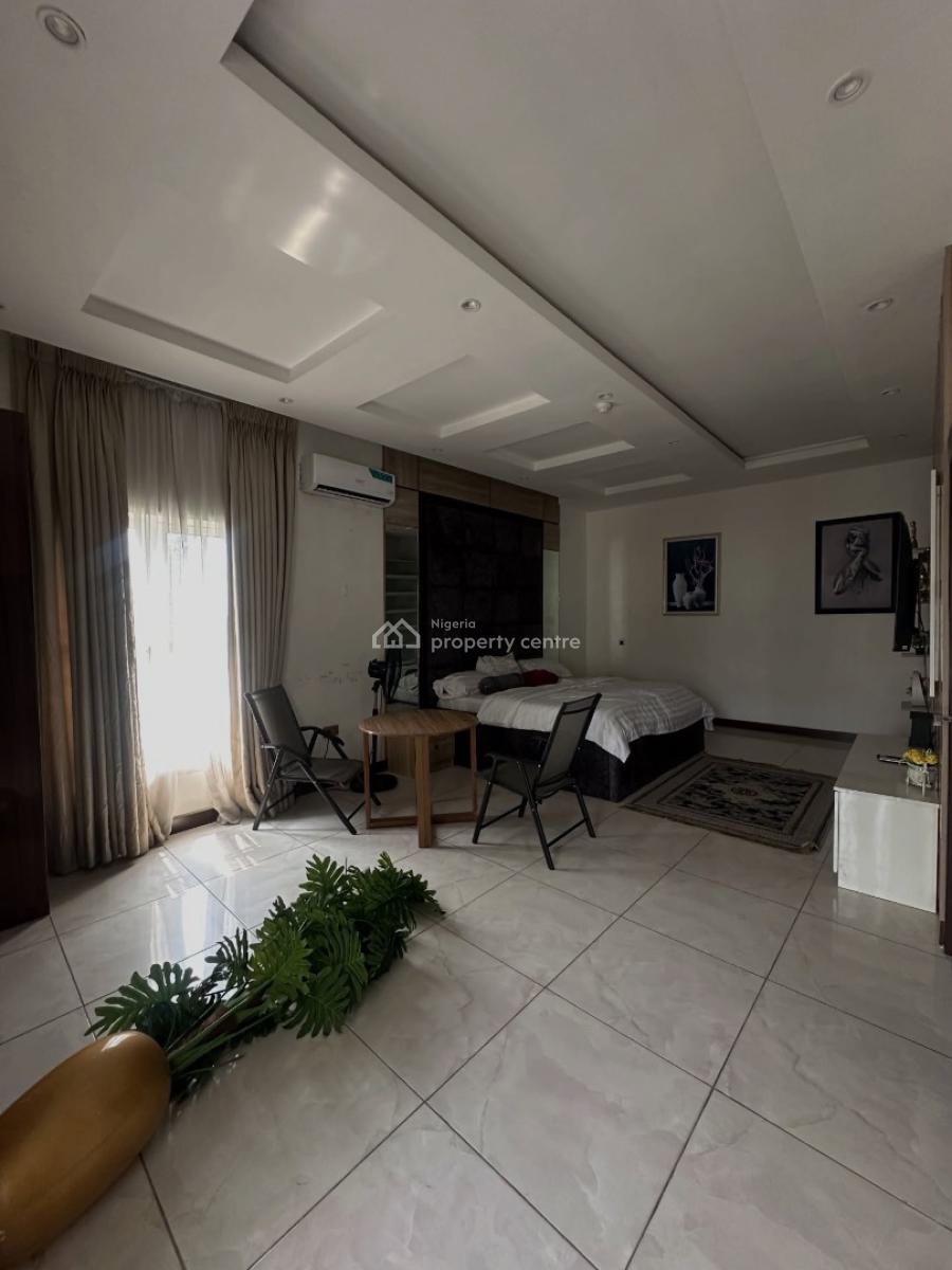 3 Bedroom Apartment with Pool & Ensuite Rooms, Lekki Phase 1, Lekki, Lagos, Flat / Apartment for Rent