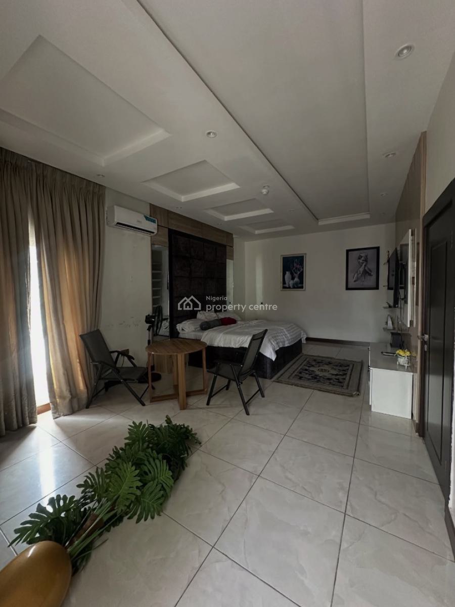 3 Bedroom Apartment with Pool & Ensuite Rooms, Lekki Phase 1, Lekki, Lagos, Flat / Apartment for Rent