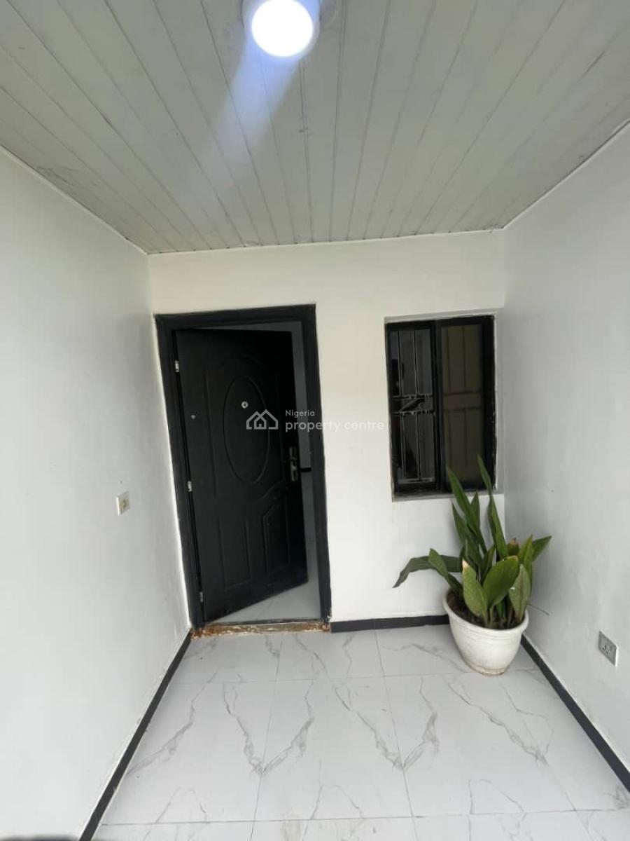 Lovely 2 Bedroom Apartment, Lekki Phase 1, Lekki, Lagos, Flat / Apartment for Rent