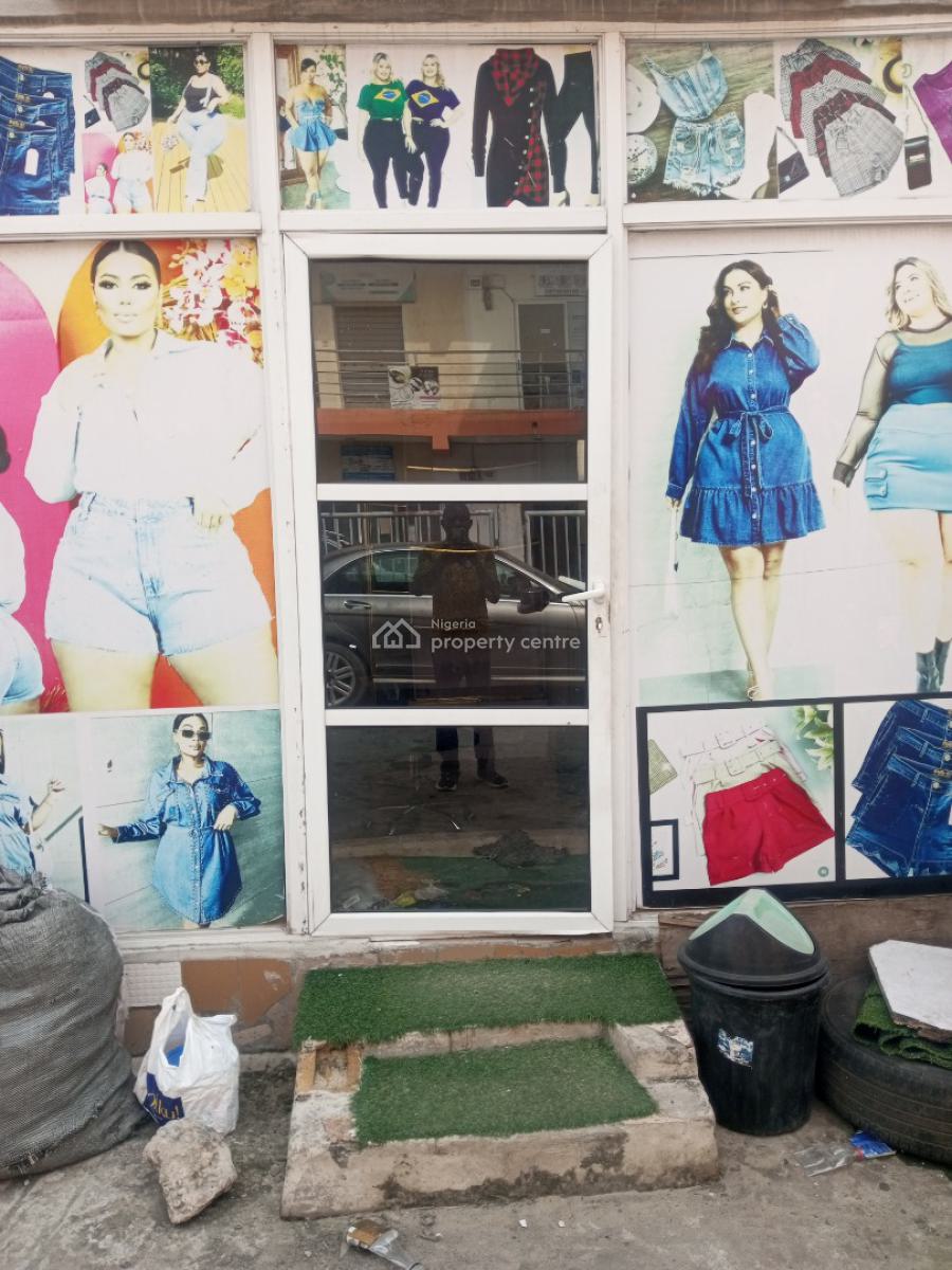 Spacious Shop with Toilet Inside, Ado, Ajah, Lagos, Shop for Rent