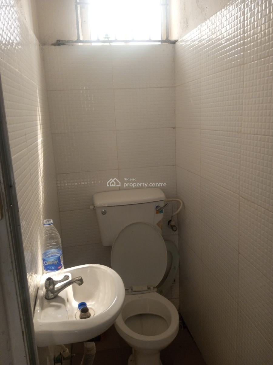Spacious Shop with Toilet Inside, Ado, Ajah, Lagos, Shop for Rent