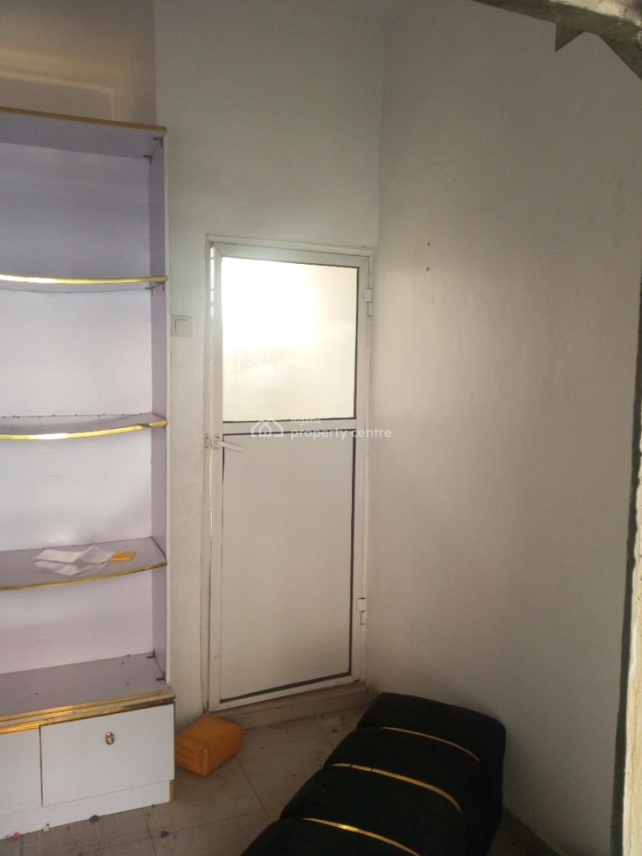 Spacious Shop with Toilet Inside, Ado, Ajah, Lagos, Shop for Rent