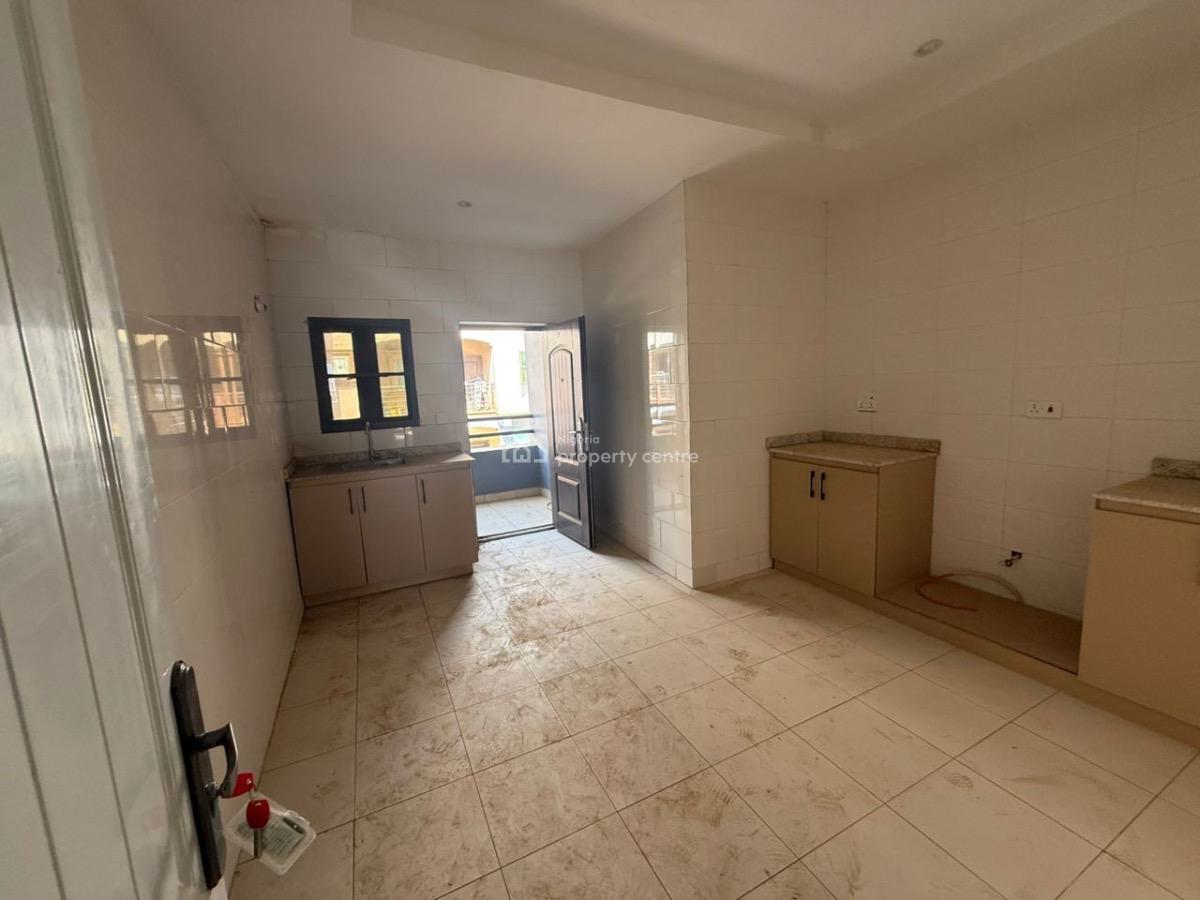 Spacious and Well Finished 3 Bedroom Apartment, Durumi, Abuja, Flat / Apartment for Rent