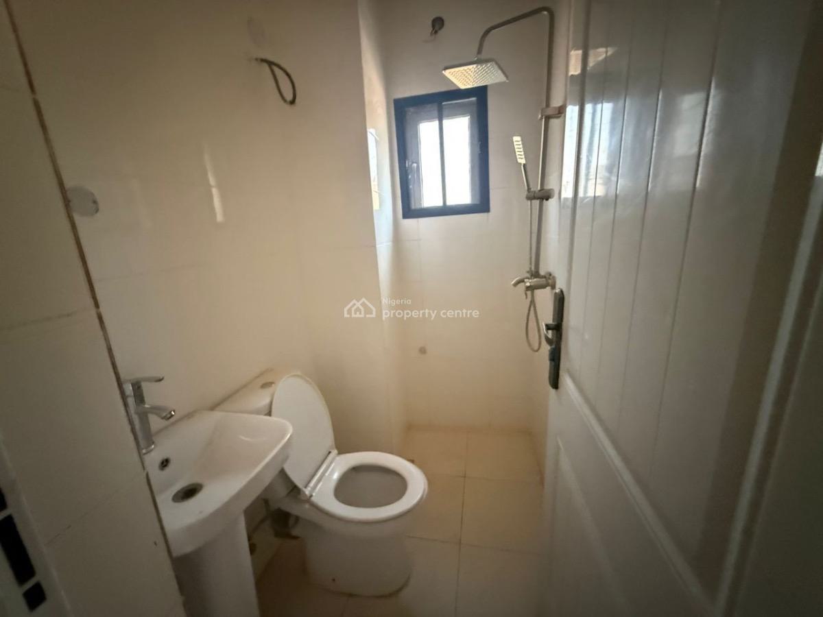 Spacious and Well Finished 3 Bedroom Apartment, Durumi, Abuja, Flat / Apartment for Rent