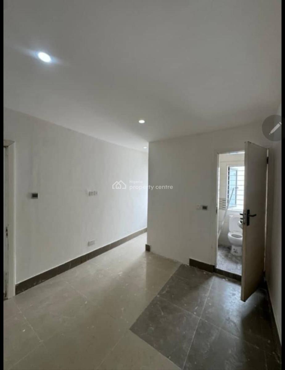 1 Bedroom Apartment in a Secure Estate, Lekki Phase 1, Lekki, Lagos, Mini Flat (room and Parlour) for Rent