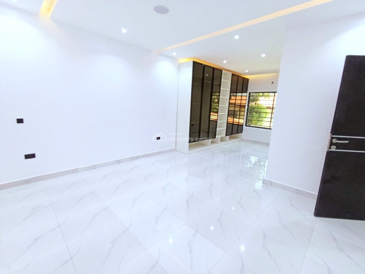 Newly Built Fully Serviced 3 Bedroom Apartment, Lekki Phase 1, Lekki, Lagos, Flat / Apartment for Rent