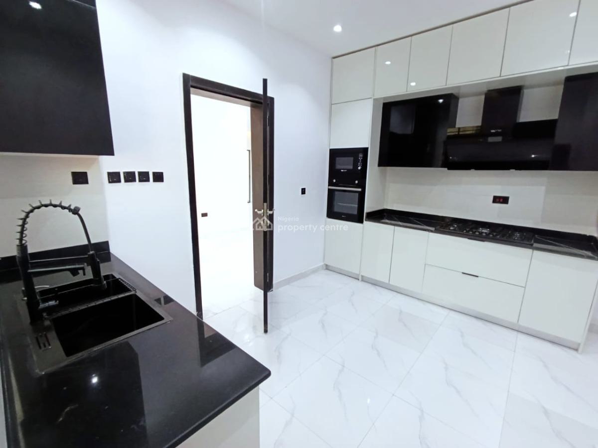 Newly Built Fully Serviced 3 Bedroom Apartment, Lekki Phase 1, Lekki, Lagos, Flat / Apartment for Rent