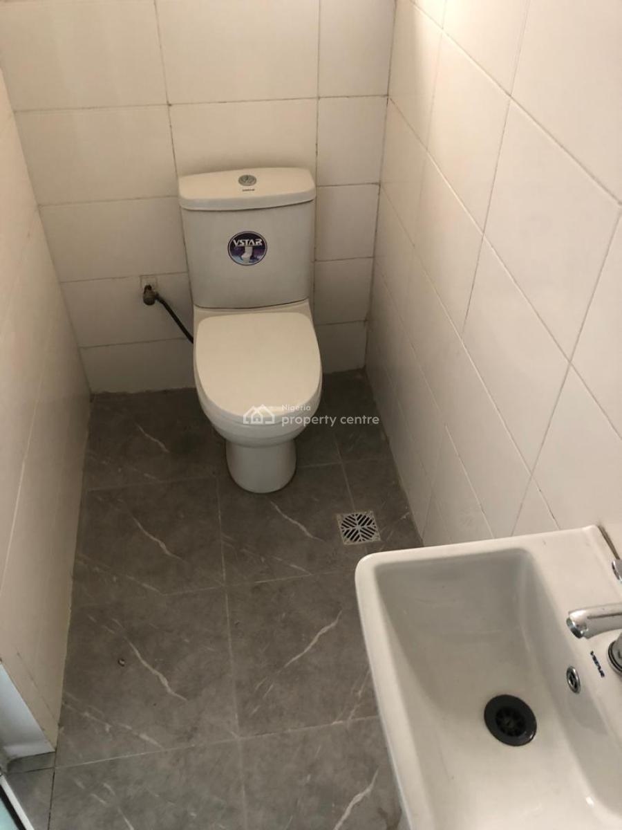 2 Bedroom Apartment, Ologolo, Lekki, Lagos, Flat / Apartment for Sale