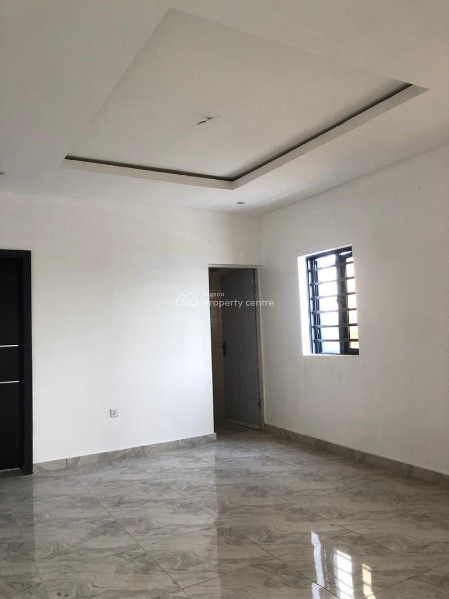 2 Bedroom Apartment, Ologolo, Lekki, Lagos, Flat / Apartment for Sale