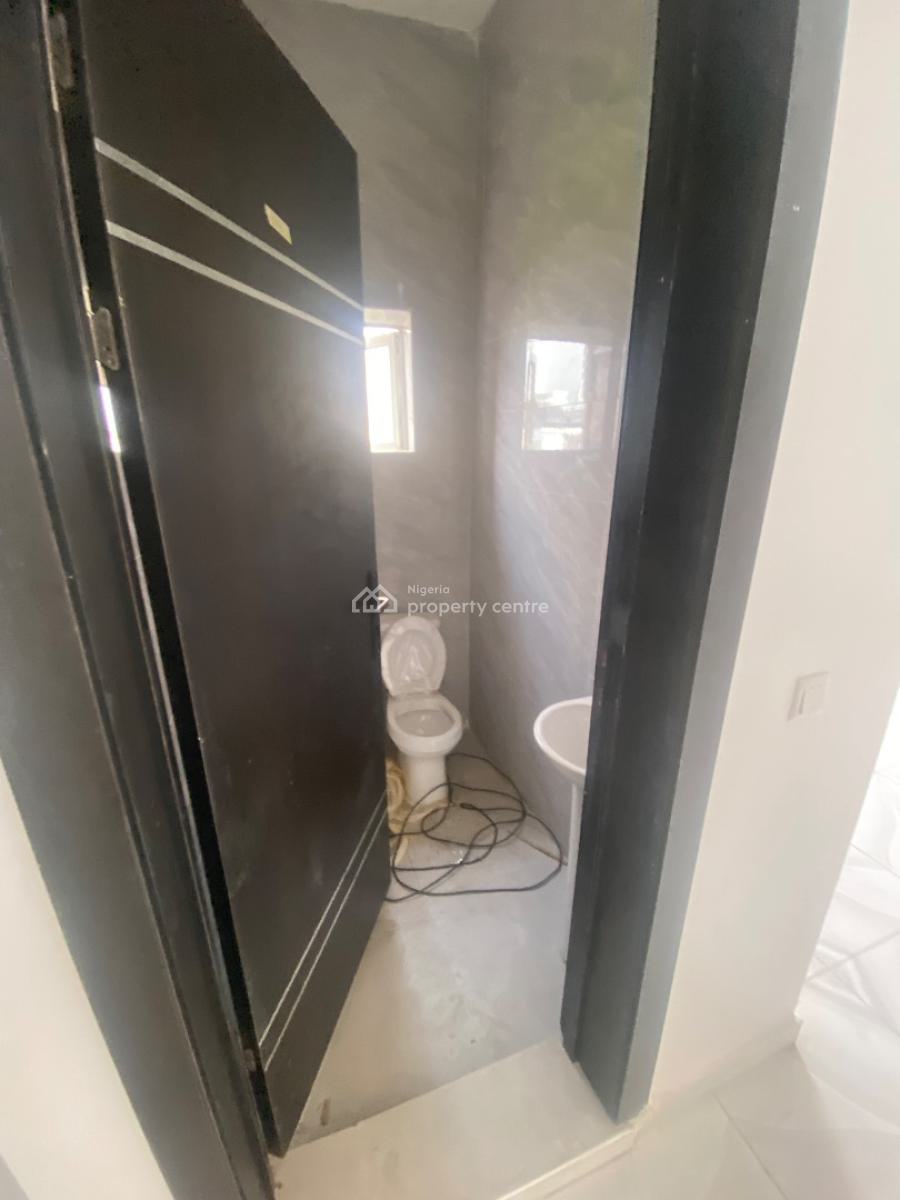 Spacious Lovely 2 Bedroom with Closed Plan Kitchen, Atlantic View Estate, New Road, Igbo Efon, Lekki, Lagos, Flat / Apartment for Rent