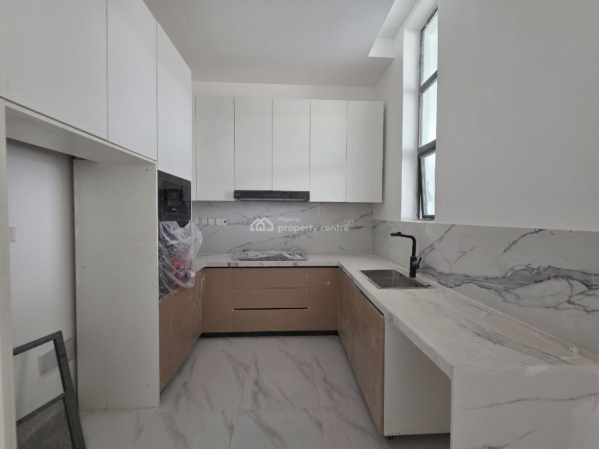 1 Bedroom Apartment, Lekki Phase 1, Lekki, Lagos, Flat / Apartment for Sale