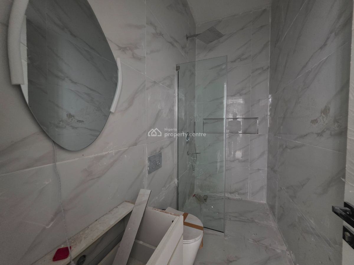 1 Bedroom Apartment, Lekki Phase 1, Lekki, Lagos, Flat / Apartment for Sale