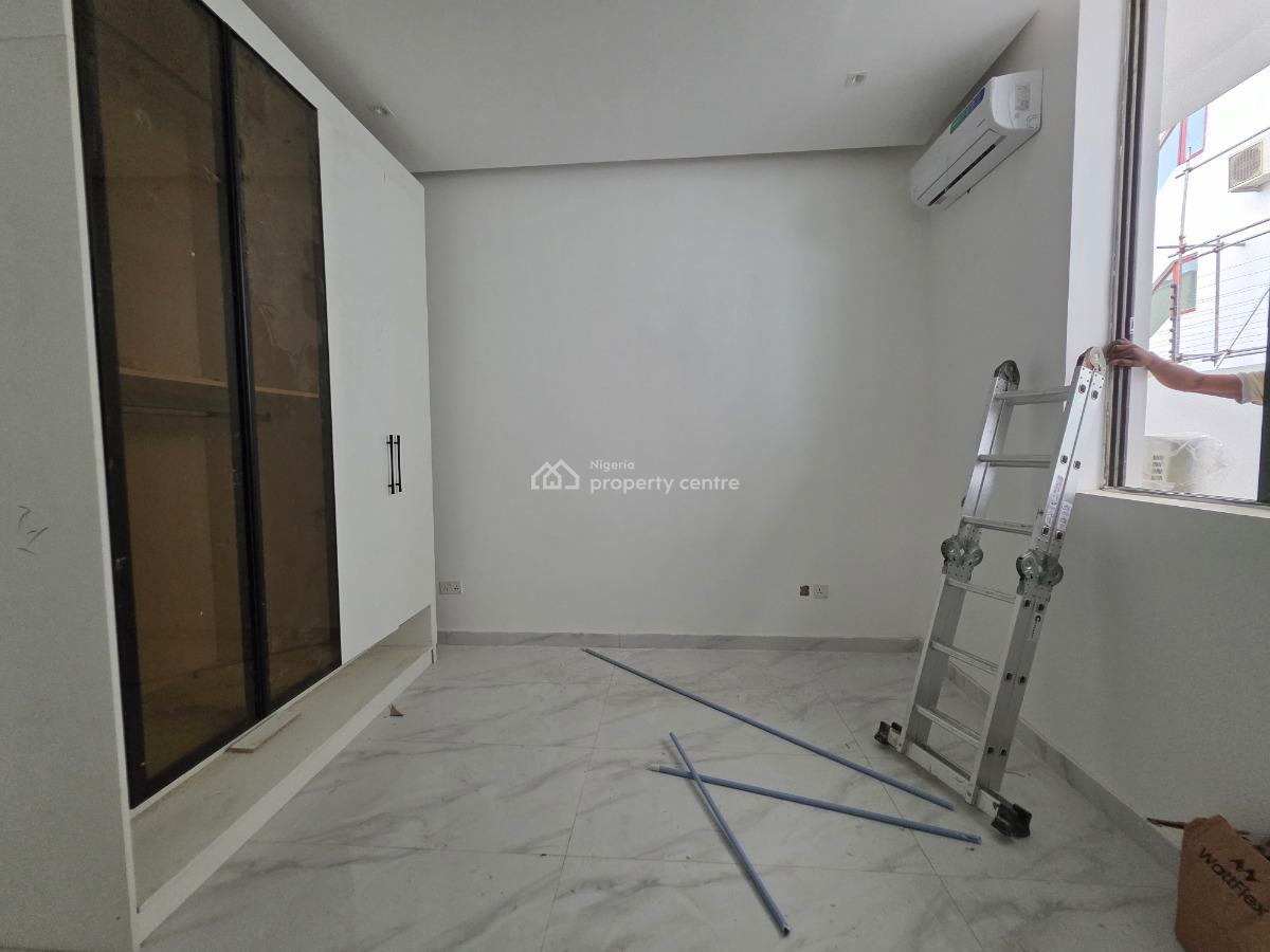 1 Bedroom Apartment, Lekki Phase 1, Lekki, Lagos, Flat / Apartment for Sale