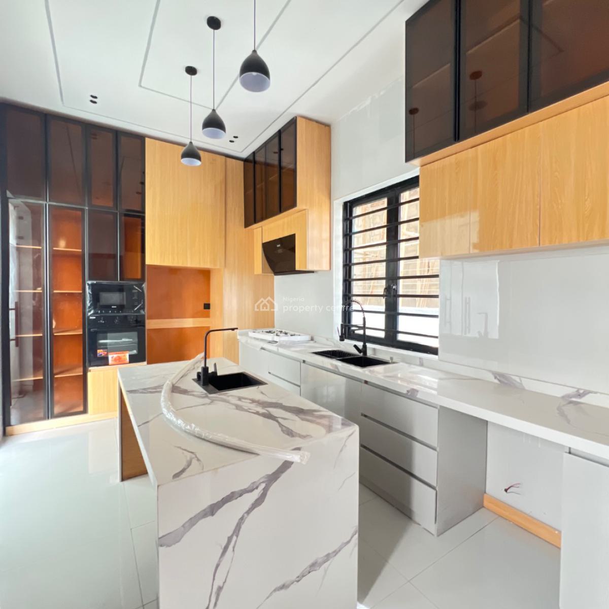 5 Bedroom &bq  300 Million, Ajah, Lagos, Detached Duplex for Sale