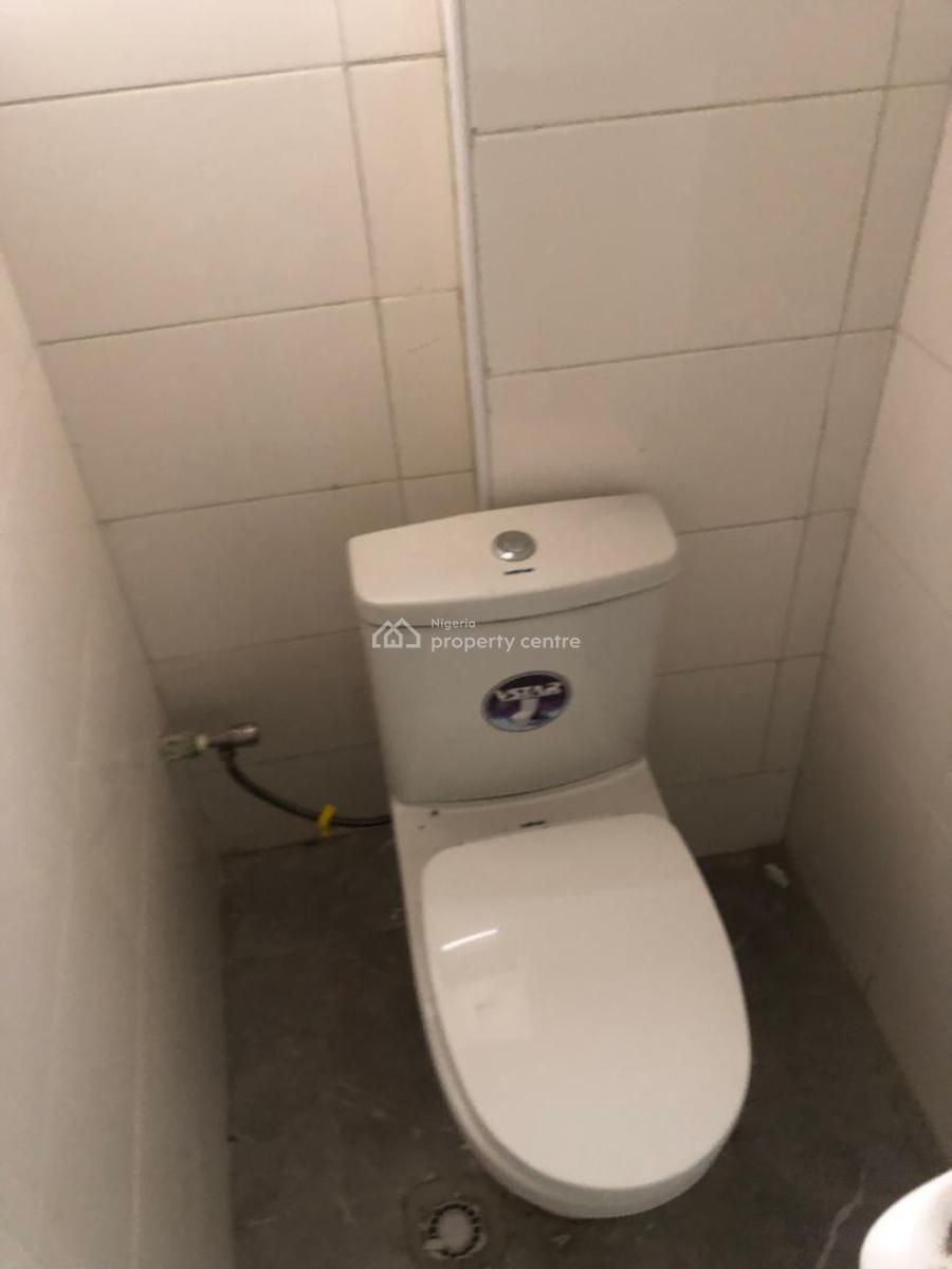 1 Bedroom Apartment, Ologolo, Lekki, Lagos, Block of Flats for Sale