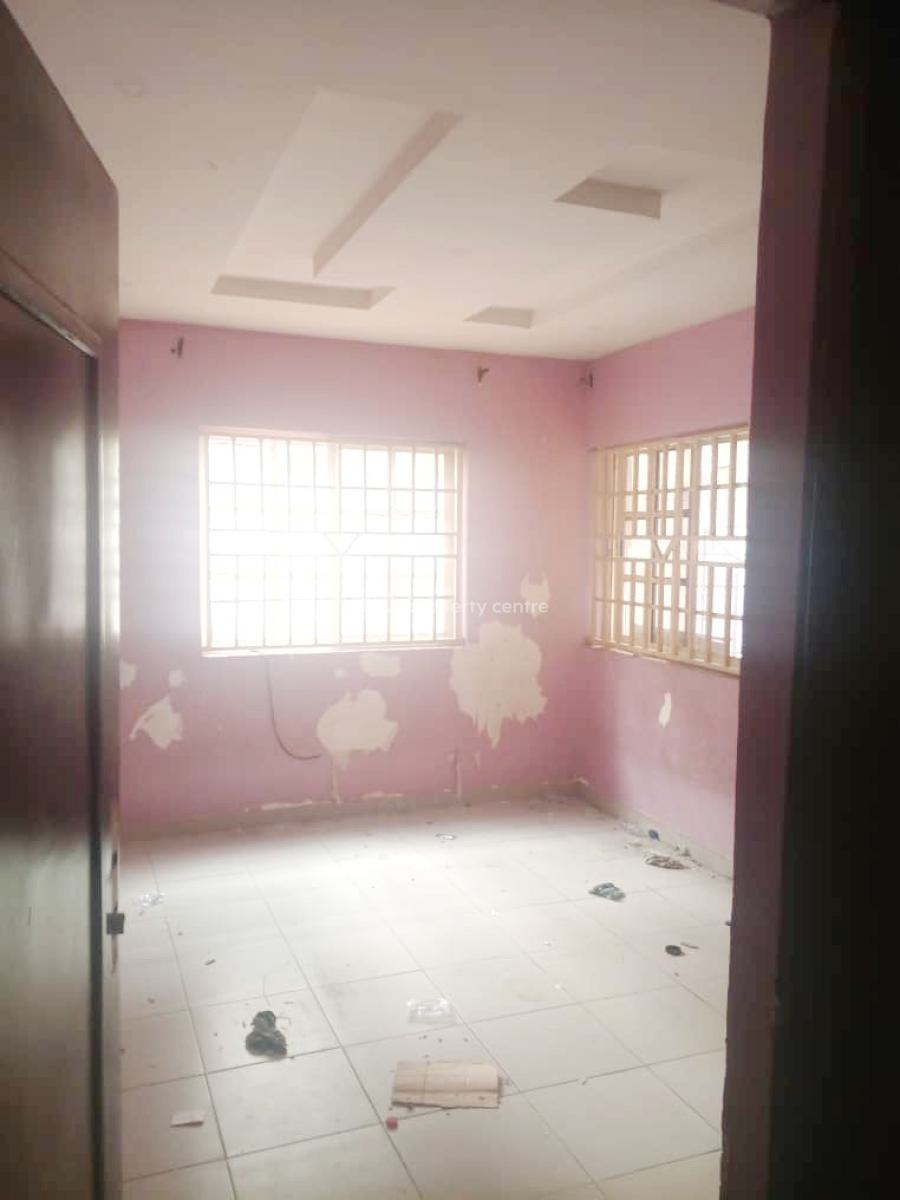 Luxury 3 Bedroom Flat, Gra Phase 1, Magodo, Lagos, Flat / Apartment for Rent