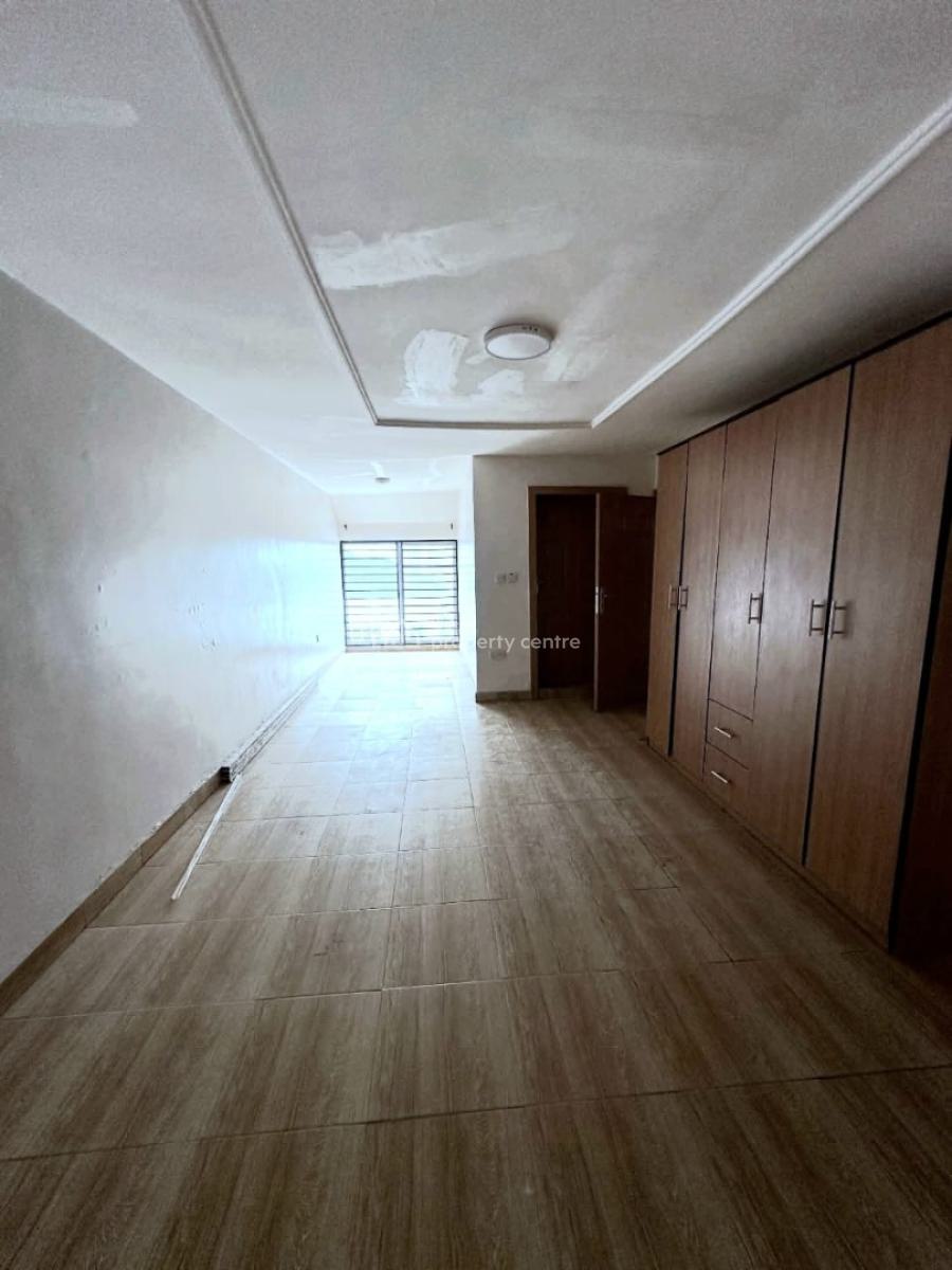 Well Maintained 1 Bedroom Apartment, Lekki Phase 1, Lekki, Lagos, Flat / Apartment for Rent