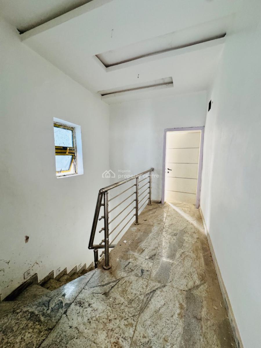 Well Built & Spacious 3beds Duplex in a Gated Estate, Lugbe District, Abuja, Semi-detached Duplex for Sale