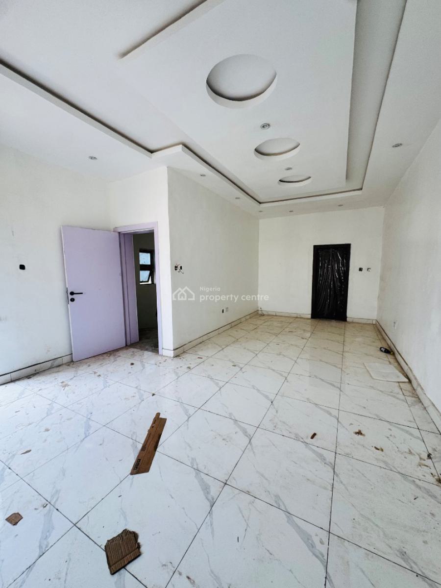 Well Built & Spacious 3beds Duplex in a Gated Estate, Lugbe District, Abuja, Semi-detached Duplex for Sale