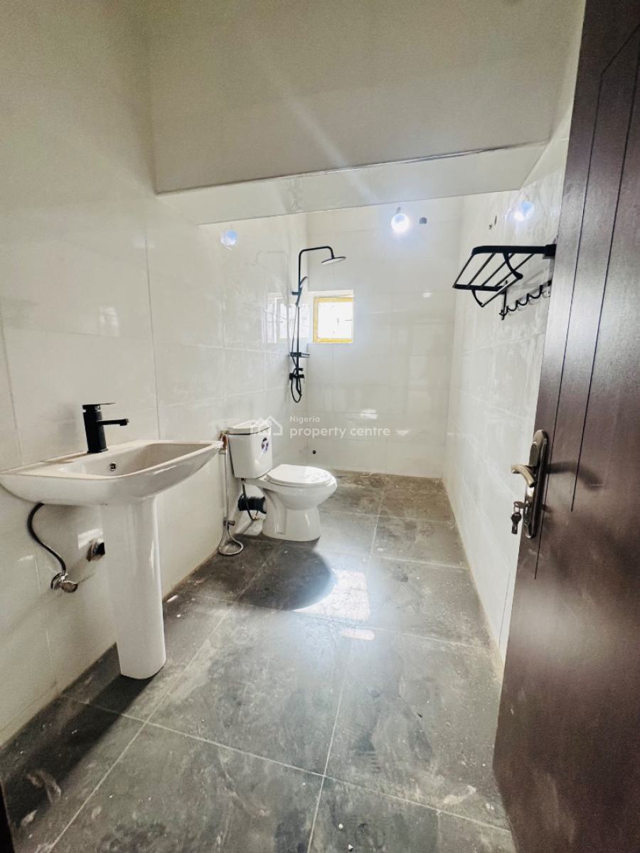 Well Built & Spacious 3beds Duplex in a Gated Estate, Lugbe District, Abuja, Semi-detached Duplex for Sale