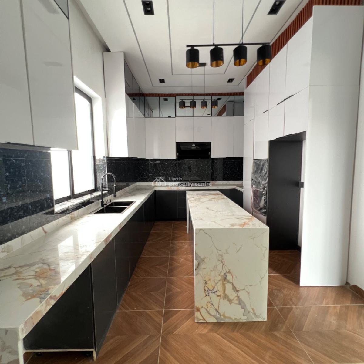 5 Bed&bq  300 Million, Ajah, Lagos, Detached Duplex for Sale