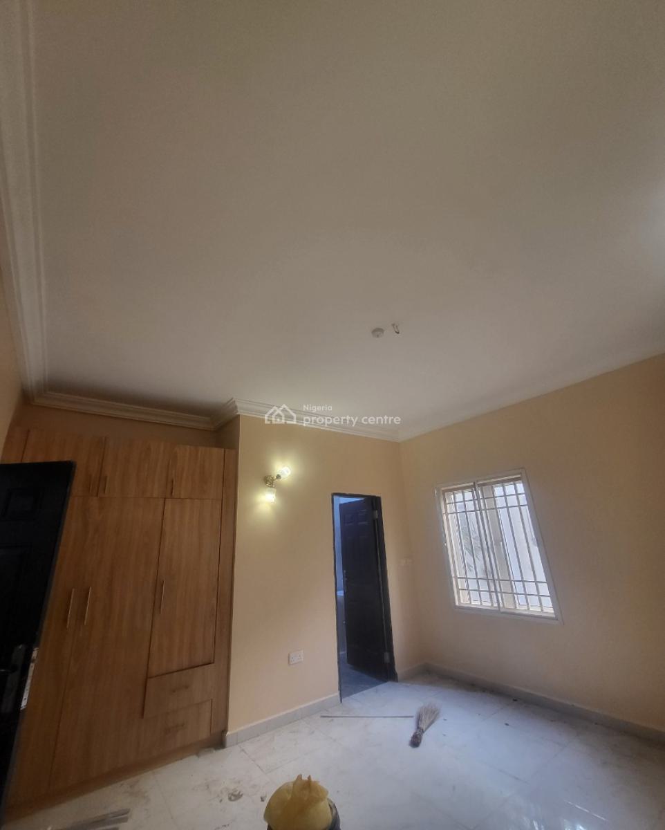 Luxurious Massive 3bedroom Flat, Near Games Village Estate, Kaura, Abuja, Flat / Apartment for Rent