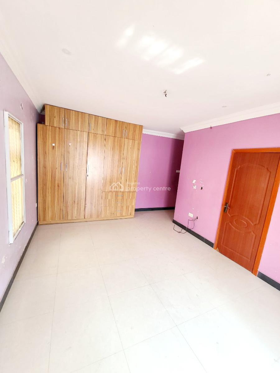 Spacious 3 Bedroom Flat with 1bq_ Upstairs, Chevron Estate, Chevron Drive, Lekki, Lagos, Flat / Apartment for Rent