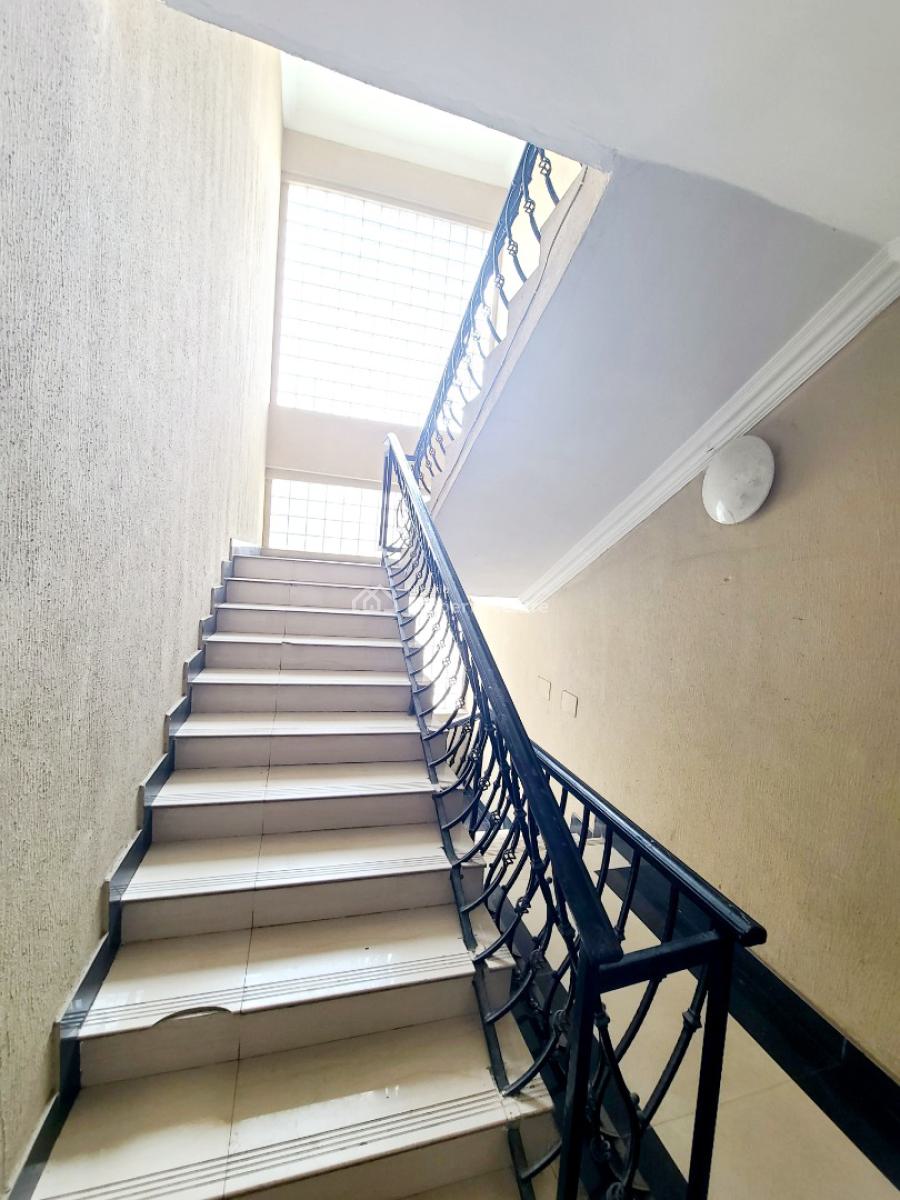 Spacious 3 Bedroom Flat with 1bq_ Upstairs, Chevron Estate, Chevron Drive, Lekki, Lagos, Flat / Apartment for Rent
