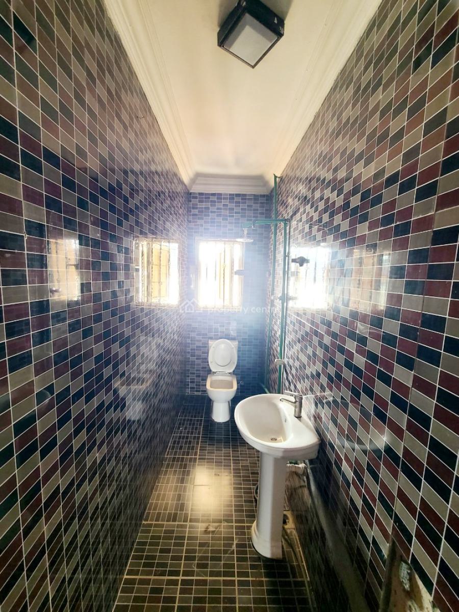 Spacious 3 Bedroom Flat with 1bq_ Upstairs, Chevron Estate, Chevron Drive, Lekki, Lagos, Flat / Apartment for Rent