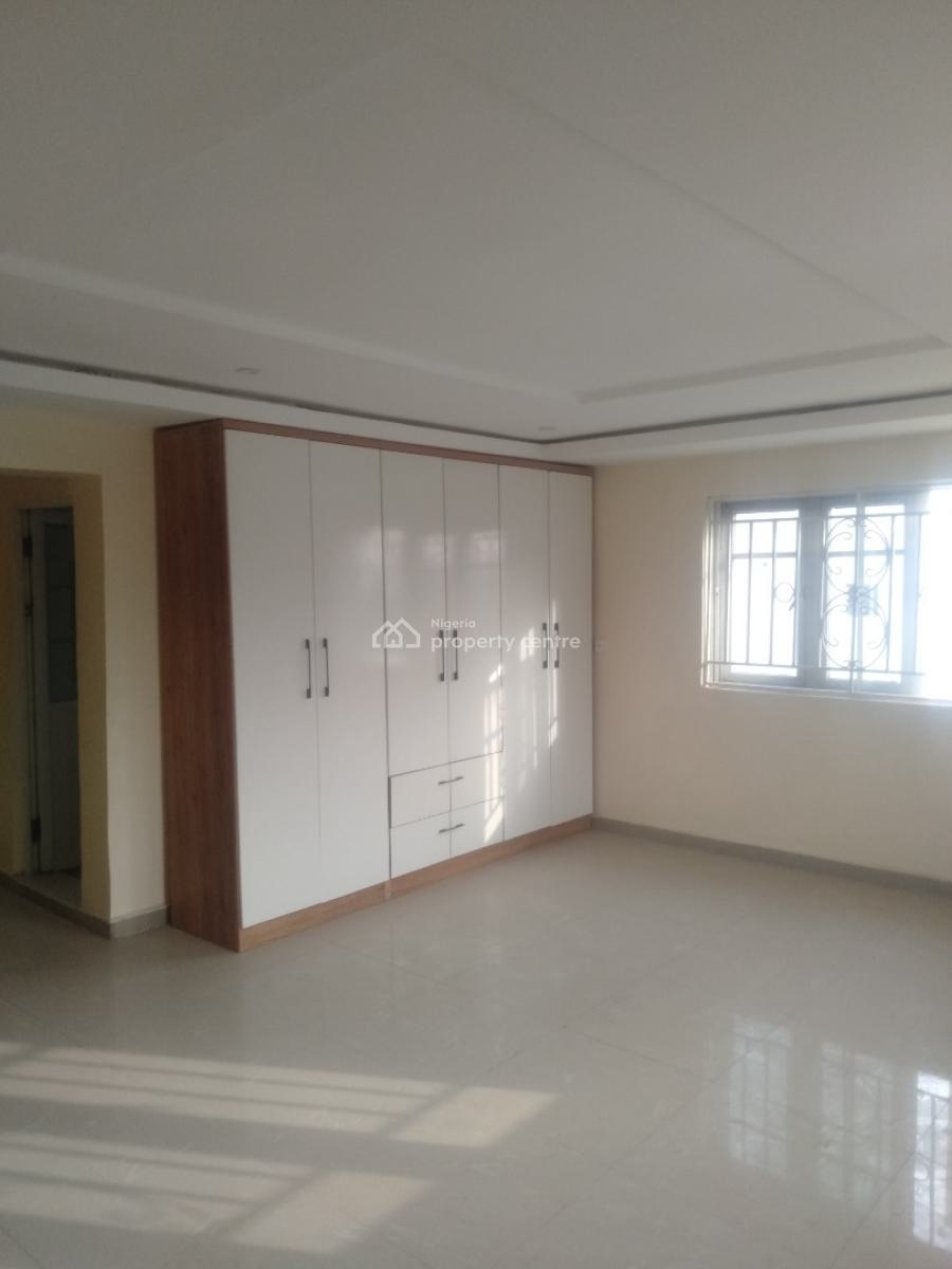 Massive 4-bedroom Semi Detached Duplex with 2-bedroom Bq, 3rd Avenue, Gwarinpa, Abuja, Semi-detached Duplex for Rent