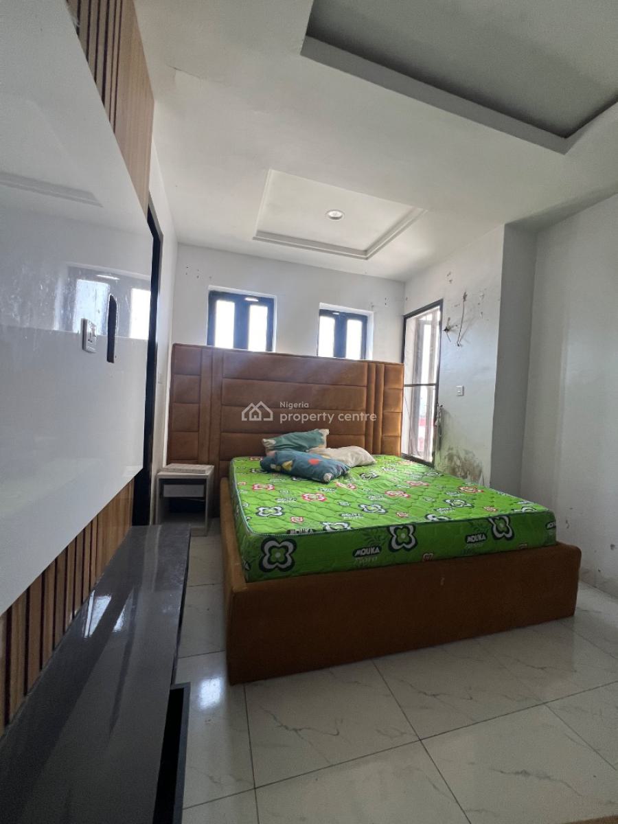Well Furnished 2 Bedroom Apartment, Ologolo, Lekki, Lagos, Flat / Apartment for Rent