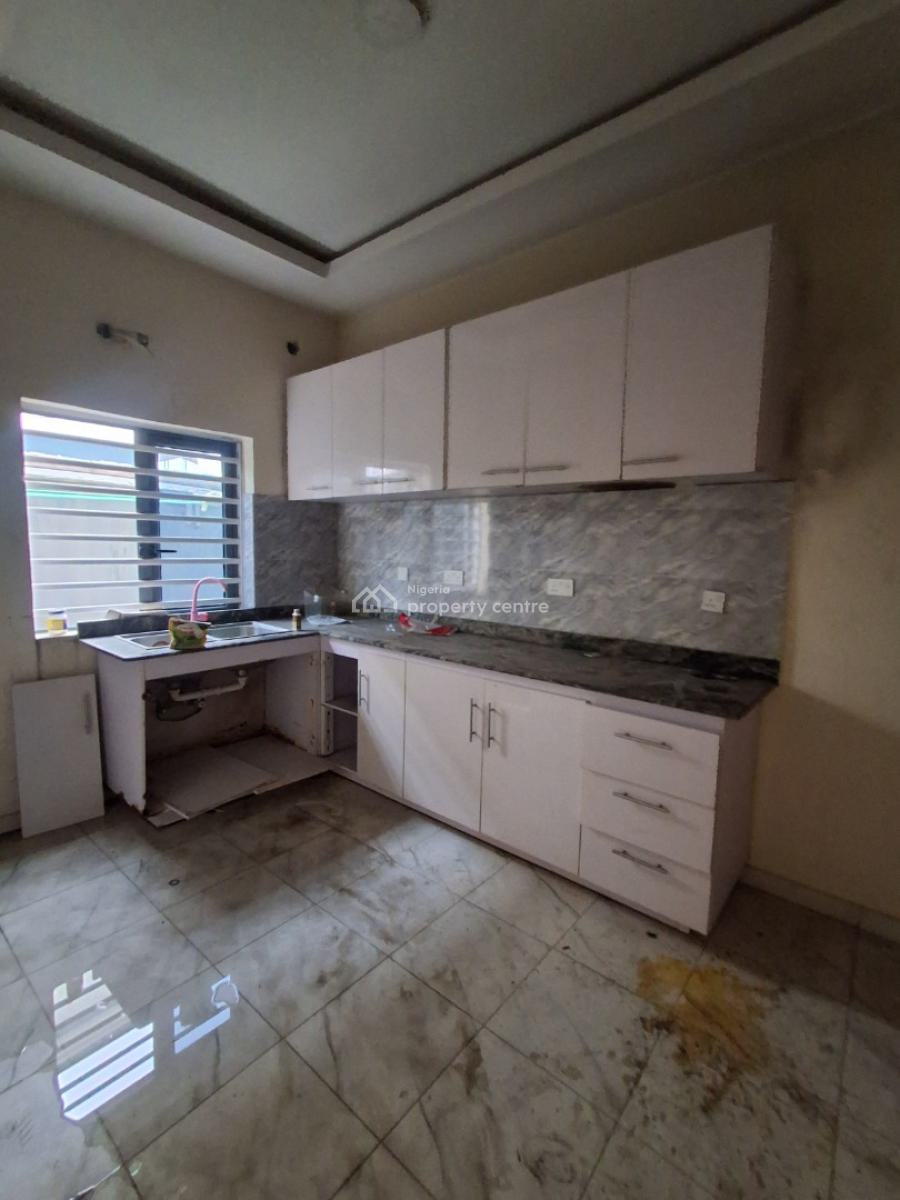 2 Bedrooms Flat in an Estate, Badore, Ajah, Lagos, Flat / Apartment for Rent