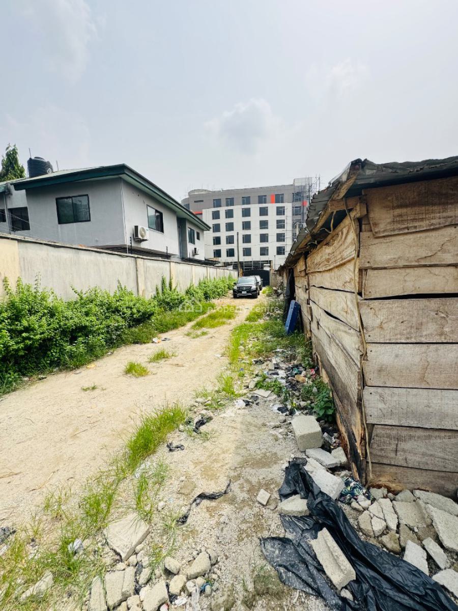 a Dry Land Measuring 1214sqm in a Strategic Location, Ikeja Gra, Ikeja, Lagos, Mixed-use Land for Sale