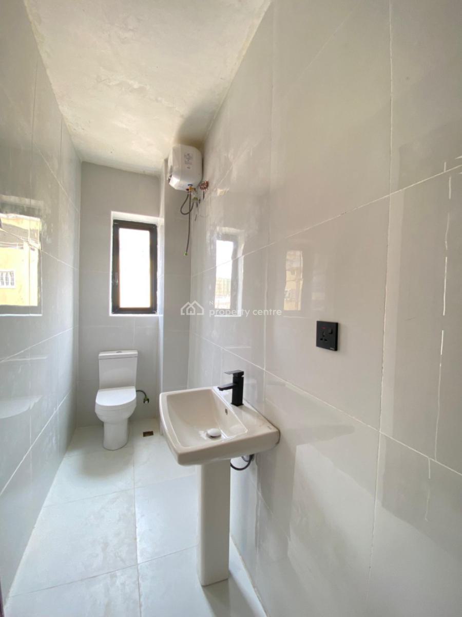 Tastefully Built 2 Bedroom Serviced Apartment, Freedom Way, Lekki Phase 1, Lekki, Lagos, Flat / Apartment for Sale