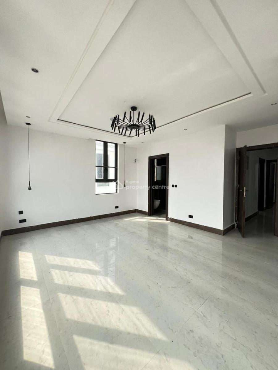 Capacious 5 Bedroom Fully Detached Duplex with Pool & Bq, Lekki Phase 1, Lekki, Lagos, Detached Duplex for Sale