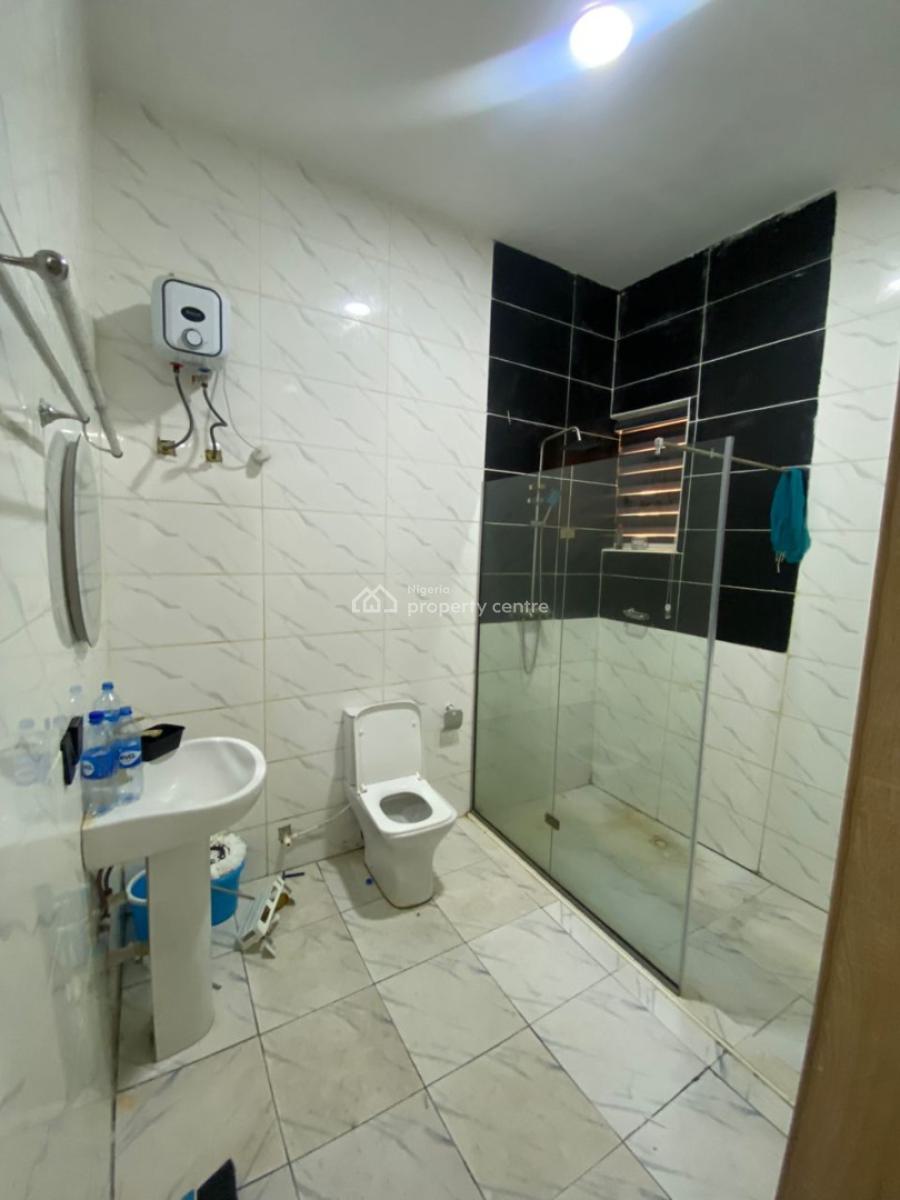 Furnished 2 Bedrooms Apartment, Scheme 2, Ajah, Lagos, Flat / Apartment for Rent