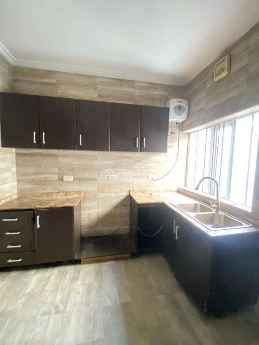 Clean 3 Bedrooms Terrace Duplex in a Serene Environment, Lekki Phase 1, Lekki, Lagos, Terraced Duplex for Rent